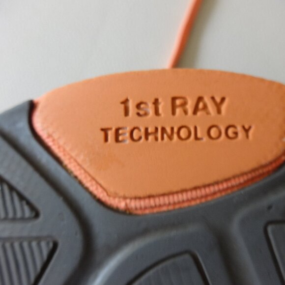 Vionic Venture women's size 10 sneakers Dark Grey mesh with orange laces & trim - Picture 7 of 13